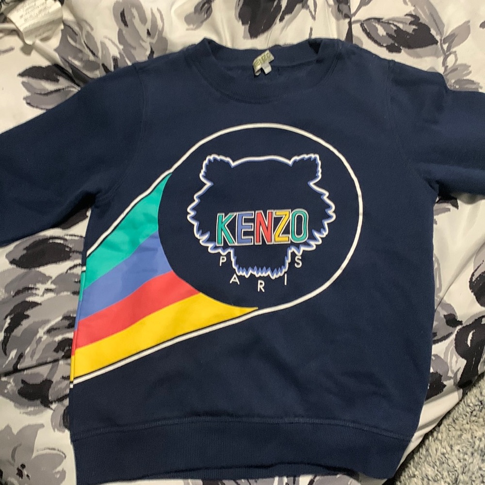 Unisex size 10 kids fairly new